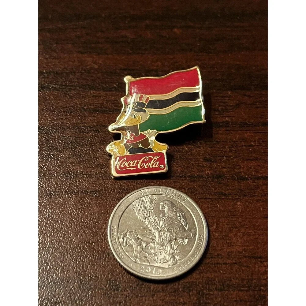 Vintage 1984 Los Angeles Olympics Coca Cola Sam Eagle‎ Gambia Flag Lapel Pin
